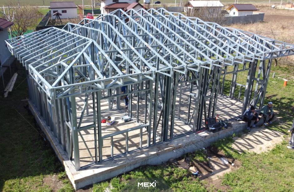 construcție de casă pe sistem tip framing din profile metalice MEXI