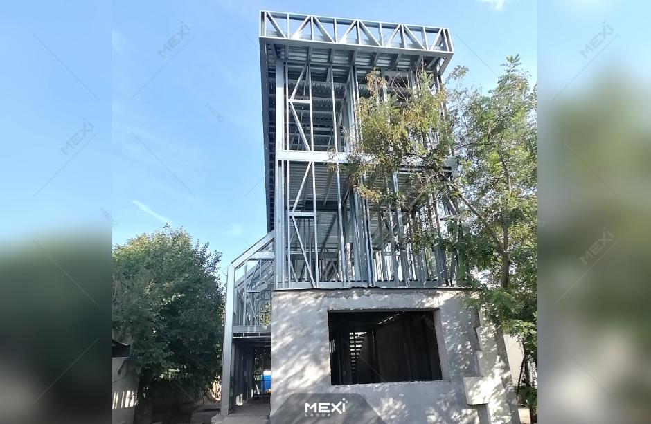 construcție casă cu două etaje pe sistem constructiv modern