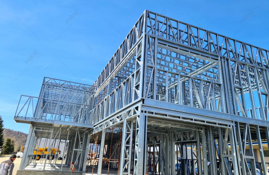 construire cladire de birouri cu etaj pe structura metalica