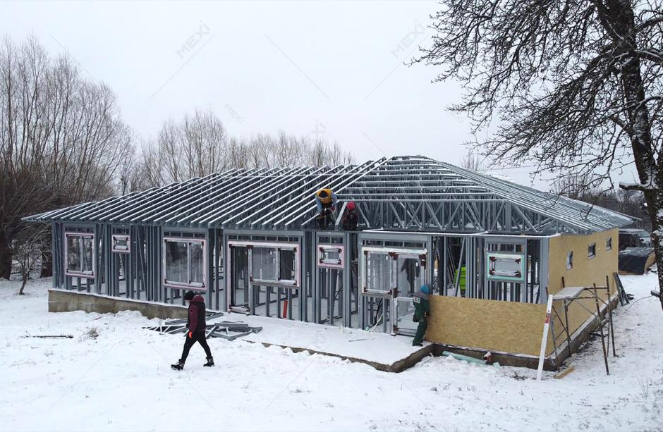 construire casa pe structura metalica in Aiton